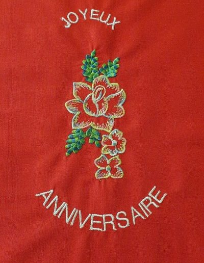 le chas kikou couture broderie joyeux anniversaire