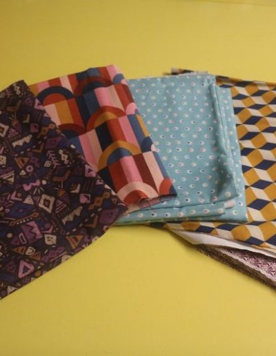 le chas kikou couture tissu abstrait 1