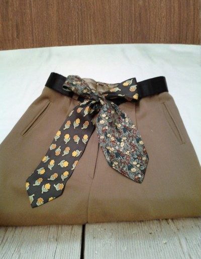le chas kikou upcycling pantalon ceinture foulard 1